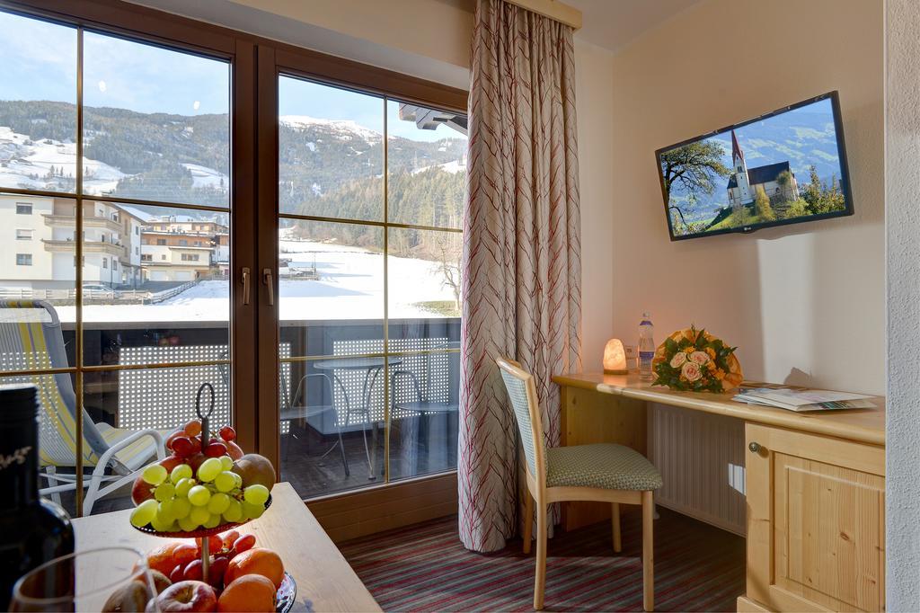 Wohlfuehlhotel Schiestl フューゲン エクステリア 写真