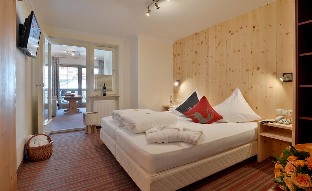 Wohlfuehlhotel Schiestl フューゲン エクステリア 写真