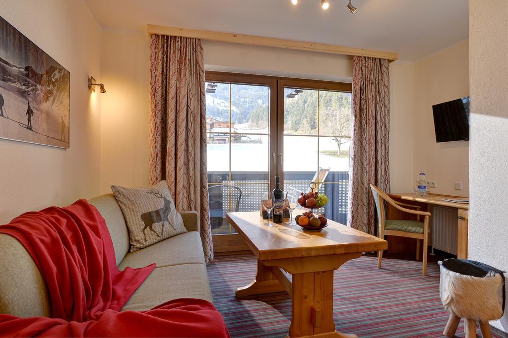Wohlfuehlhotel Schiestl フューゲン エクステリア 写真